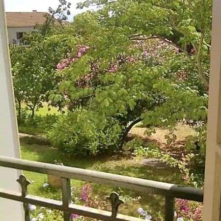 Hébergement de vacances House With 2 Bedrooms In Calvi With Wonderful Sea View Enclosed Garden And Wifi 700 M From The Beach Calvi (Corsica)